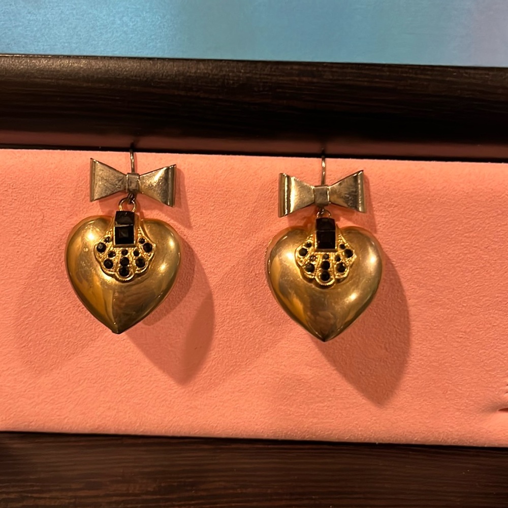 Puffed heart earrings